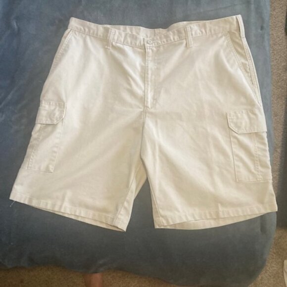 Cintas Mens Cargo work shorts - Picture 3 of 11
